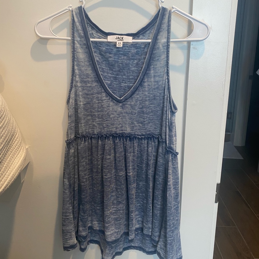 jack by BB Dakota blue flowy tank